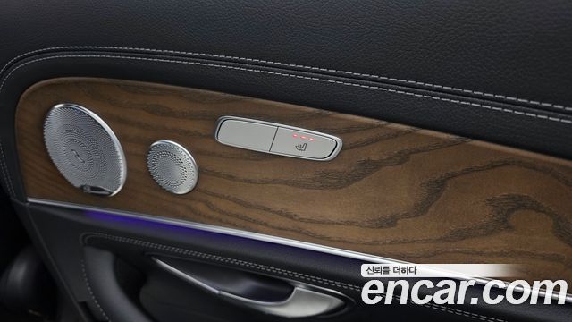 Mercedes-Benz E-Class 2019 — photo 24