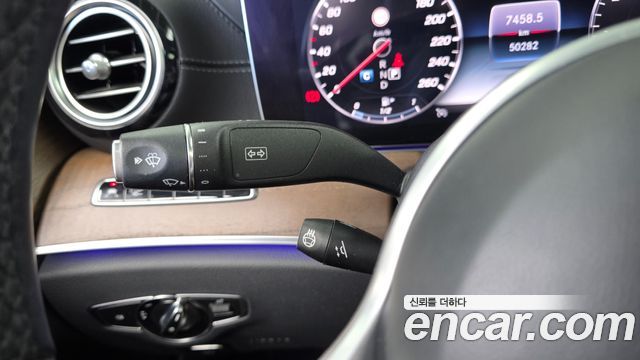 Mercedes-Benz E-Class 2019 — photo 30