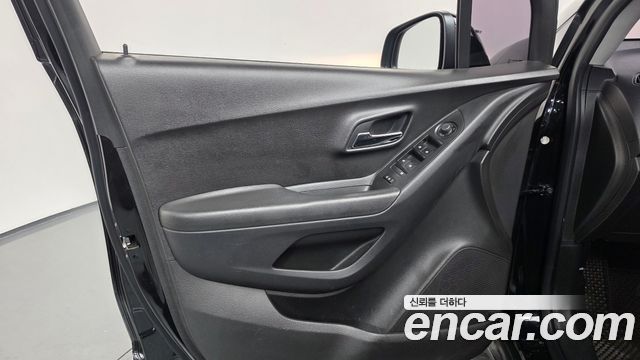 Chevrolet Korea Trax 2018 — photo 14