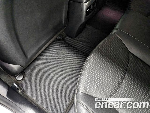 Hyundai AVANTE 2016 — photo 15