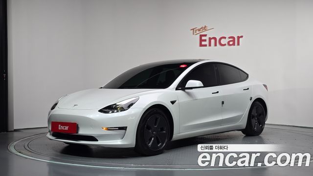 Tesla Model 3 2022 — photo 1