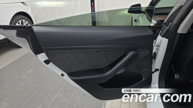 Tesla Model 3 2022 — photo 15