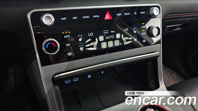Genesis GV80 2024 — photo 18