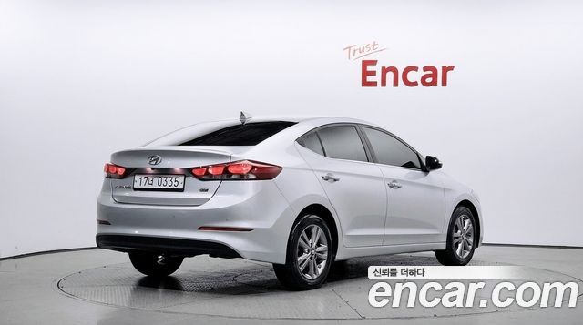 Hyundai AVANTE 2017 — photo 2