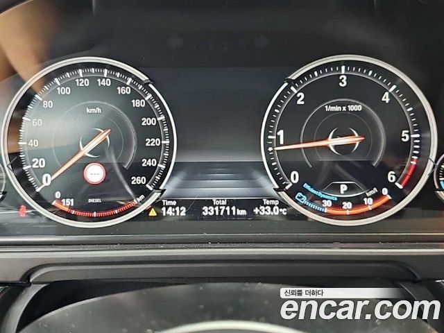 BMW 5-Series 2016 — photo 6