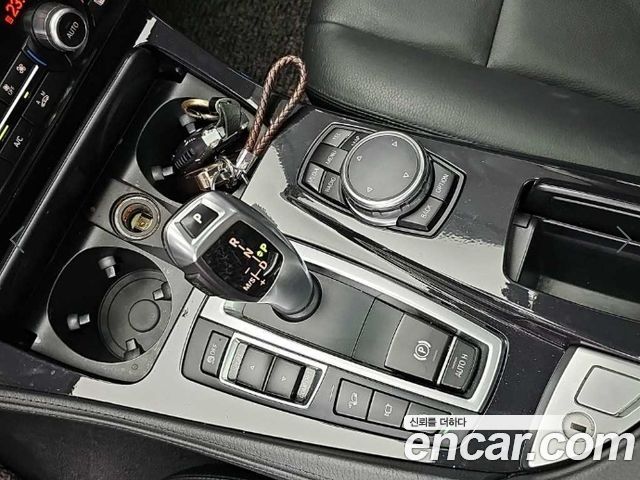 BMW 5-Series 2016 — photo 8