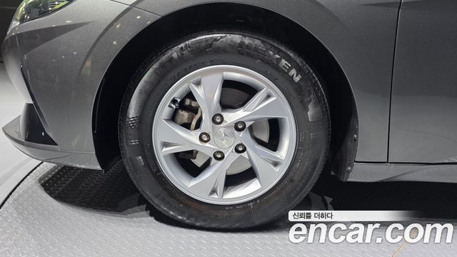 Hyundai AVANTE 2021 — photo 5