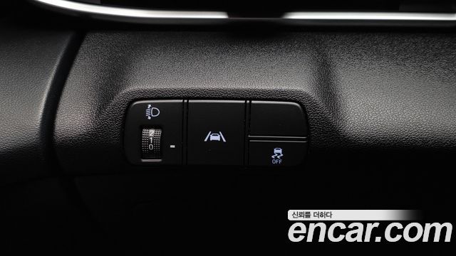 Hyundai AVANTE 2021 — photo 18