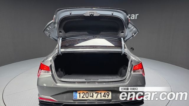 Hyundai AVANTE 2021 — photo 20