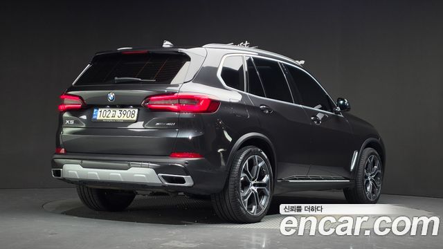 BMW X5 2022 — photo 2