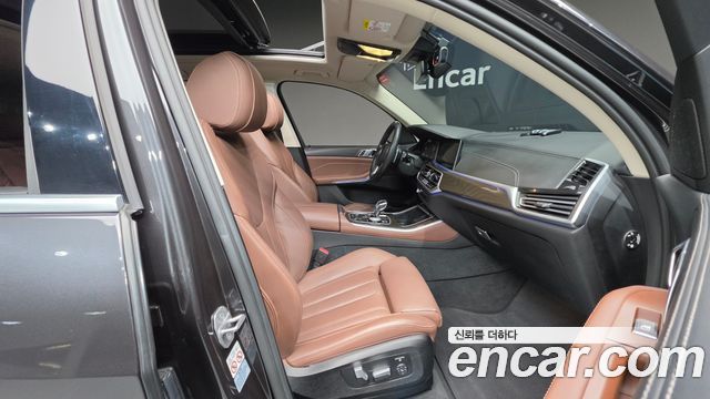 BMW X5 2022 — photo 13