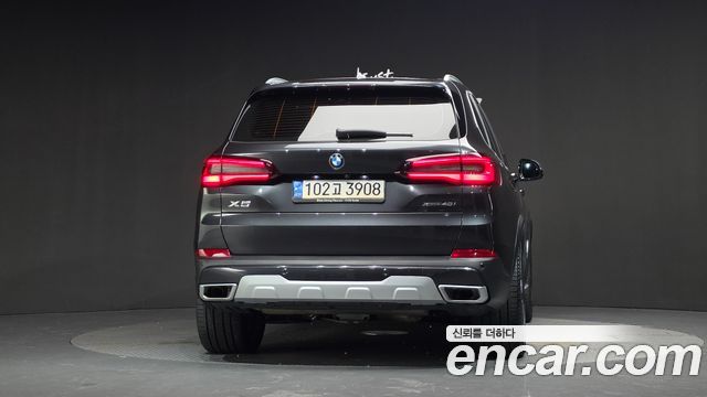 BMW X5 2022 — photo 17