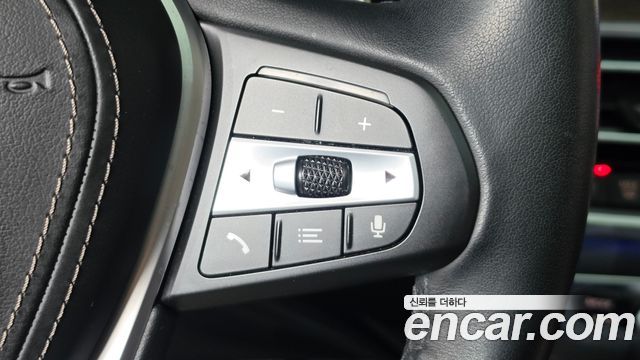BMW X5 2022 — photo 24