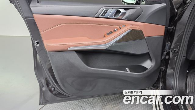 BMW X5 2022 — photo 14