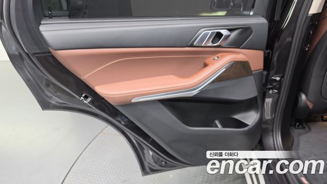 BMW X5 2022 — photo 15