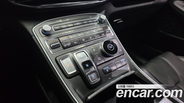 Hyundai Santafe 2023 — photo 9