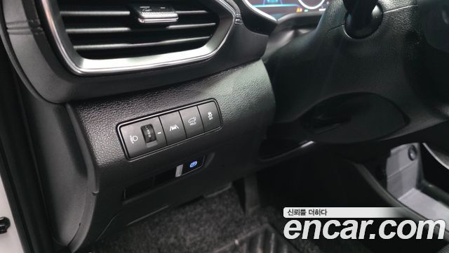 Hyundai Santafe 2023 — photo 14
