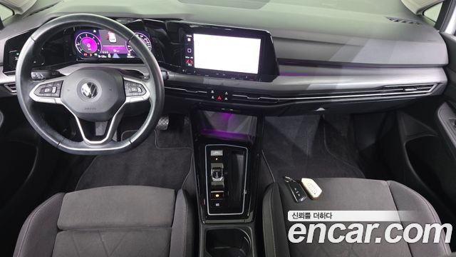 Volkswagen Golf 2023 — photo 10