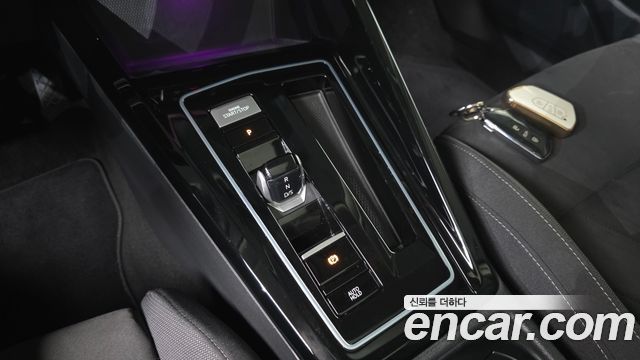 Volkswagen Golf 2023 — photo 12