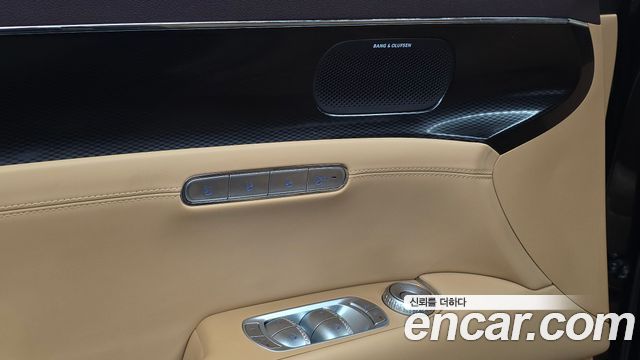 Genesis G90 2025 — photo 25