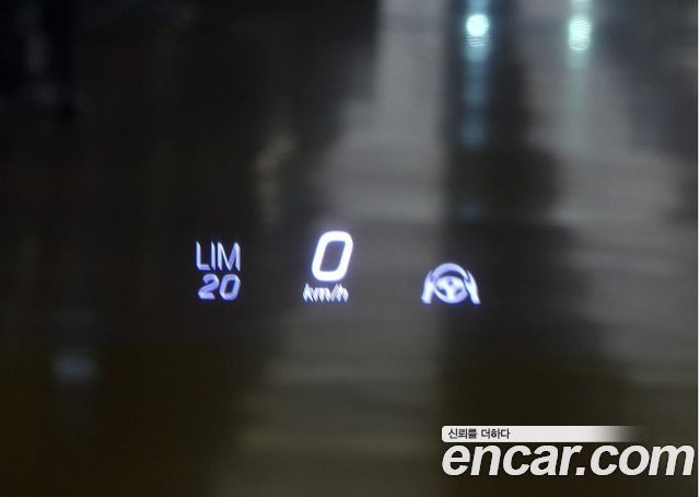 Mercedes-Benz GLE-Class 2024 — photo 12