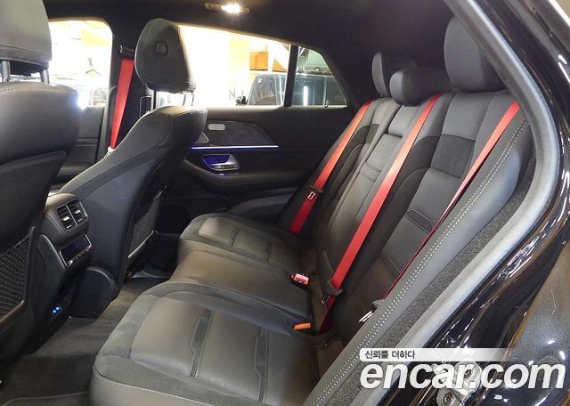 Mercedes-Benz GLE-Class 2024 — photo 18