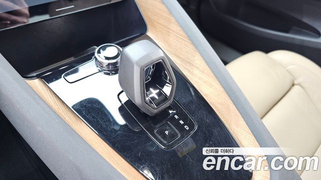Polestar Polestar 2 2022 — photo 12