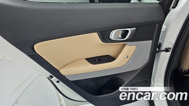 Polestar Polestar 2 2022 — photo 15