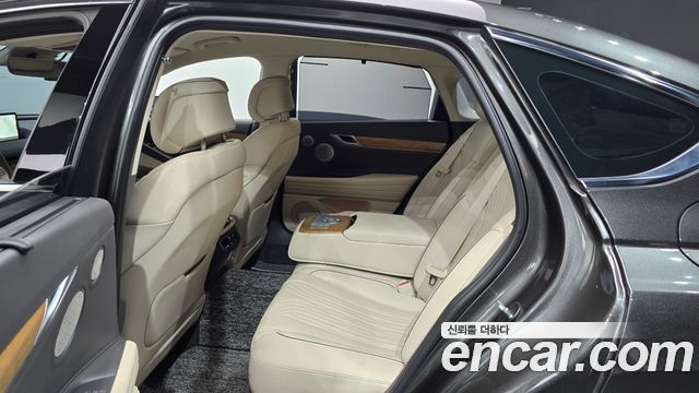 Genesis G80 2022 — photo 17