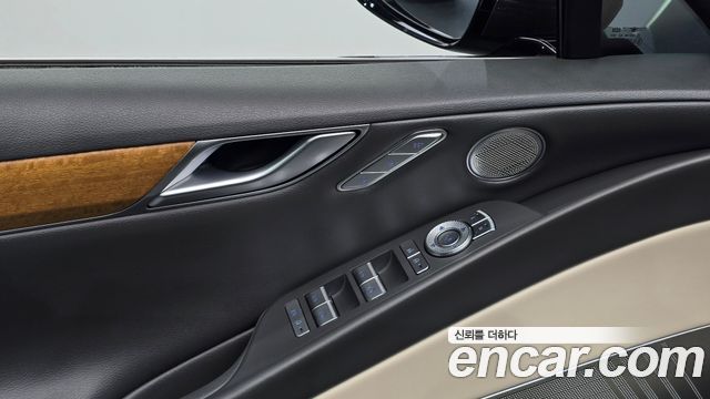 Genesis G80 2022 — photo 26