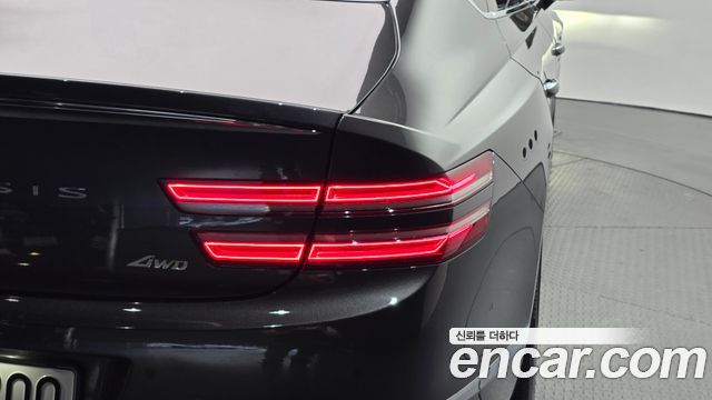 Genesis G80 2022 — photo 9
