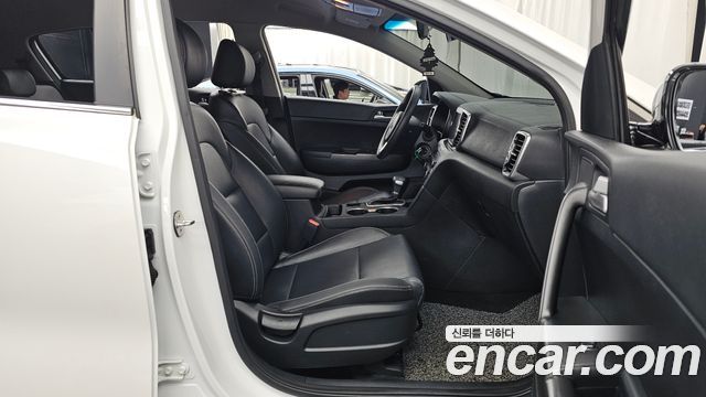 Kia Sportage 2018 — photo 11
