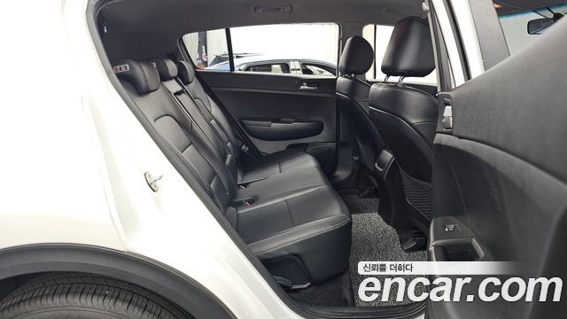Kia Sportage 2018 — photo 12