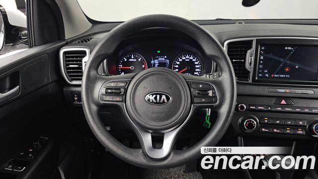 Kia Sportage 2018 — photo 14