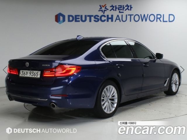 BMW 5-Series 2019 — photo 2
