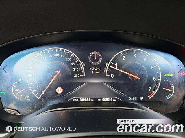 BMW 5-Series 2019 — photo 8