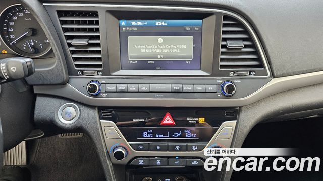 Hyundai AVANTE 2016 — photo 20