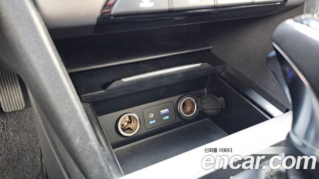 Hyundai AVANTE 2016 — photo 25