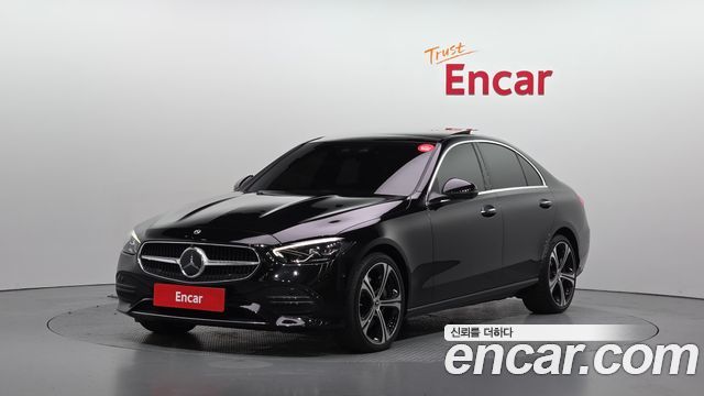 Mercedes-Benz C-Class 2023 — photo 1
