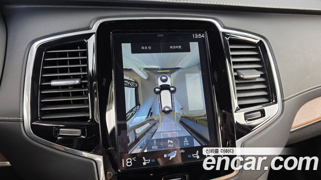 Volvo XC90 2018 — photo 15