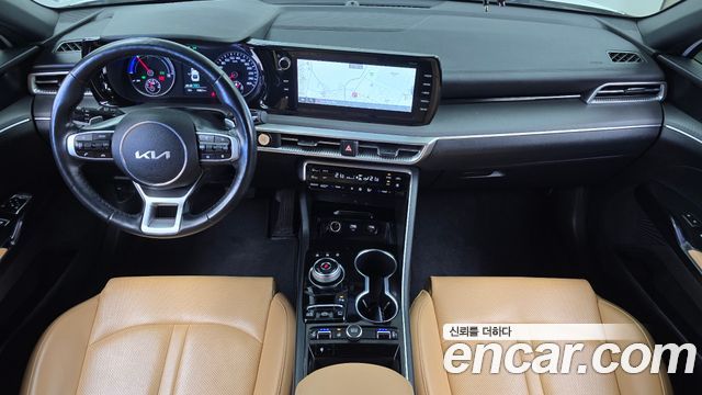 Kia K5 2023 — photo 10