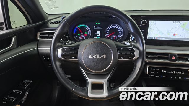 Kia K5 2023 — photo 21