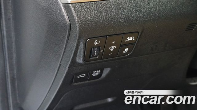 Kia K5 2023 — photo 26