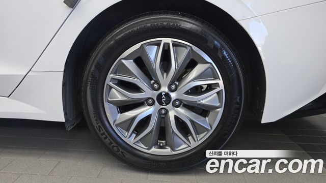 Kia K5 2023 — photo 7