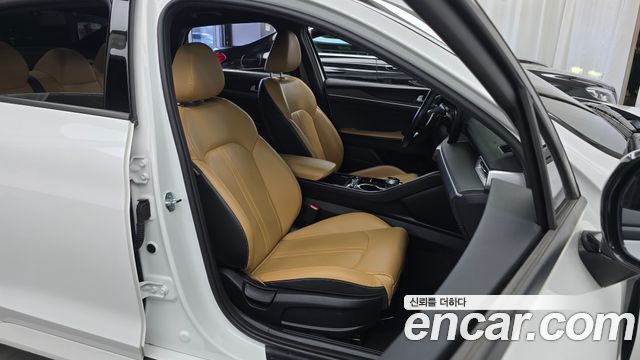 Kia K5 2023 — photo 16