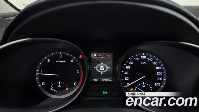 Hyundai Santafe 2016 — photo 11