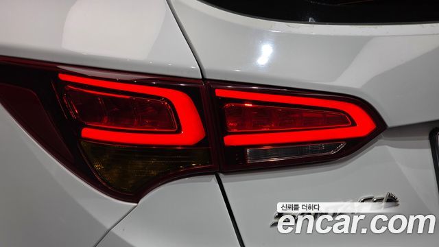 Hyundai Santafe 2016 — photo 9