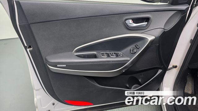 Hyundai Santafe 2016 — photo 14