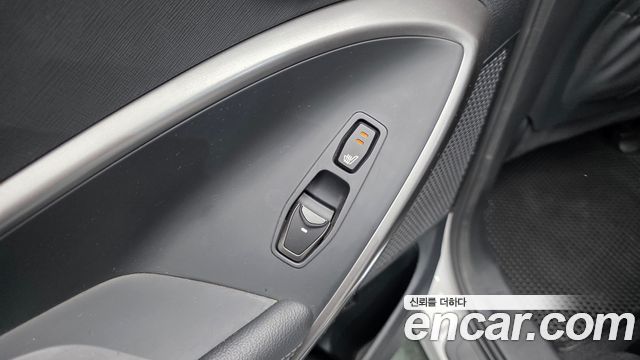 Hyundai Santafe 2016 — photo 30
