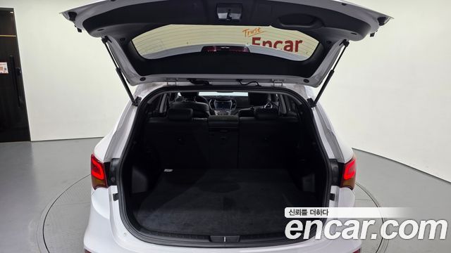 Hyundai Santafe 2016 — photo 32